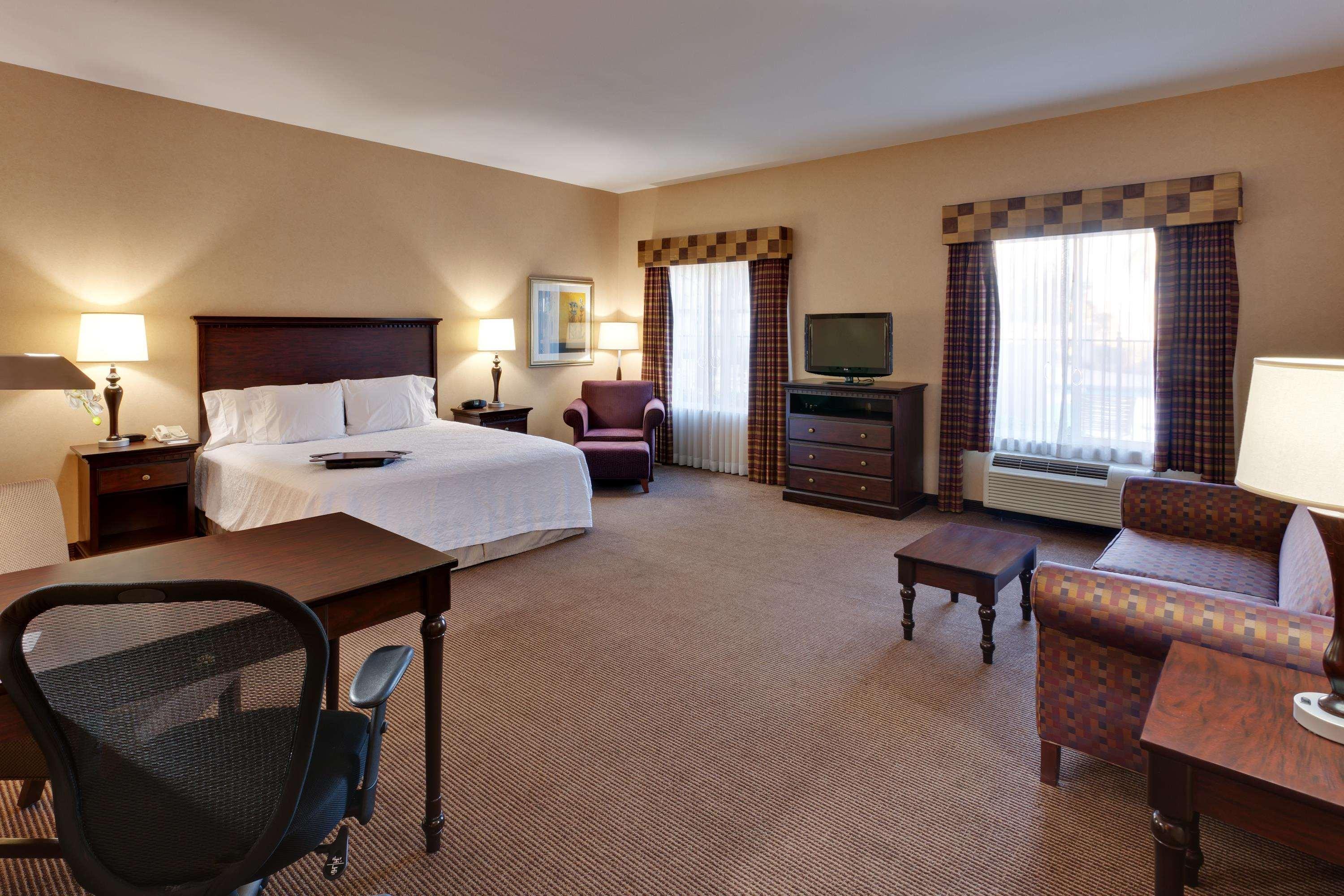Hampton Inn & Suites Sacramento-Airport-Natomas Exterior photo
