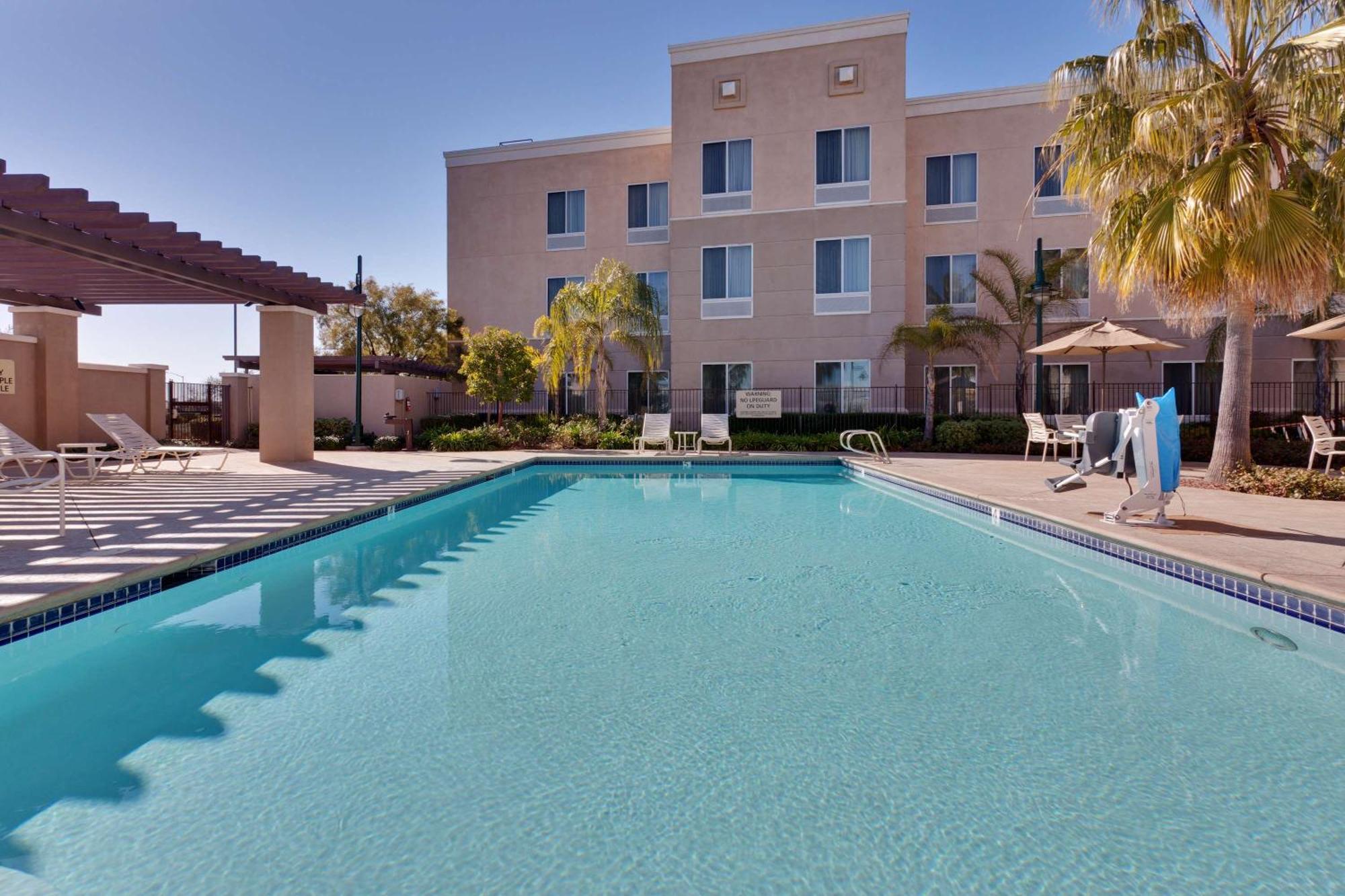 Hampton Inn & Suites Sacramento-Airport-Natomas Exterior photo
